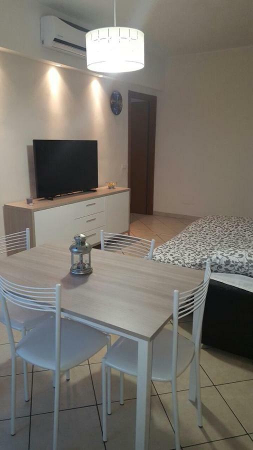 Andrea'S Apartments - Zanoli Milano Esterno foto
